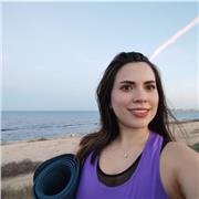 Profesora de artes visuales con experiencia en escultura pintura y dibujo. Imparto clases de técnicas mixtas para la creatividad